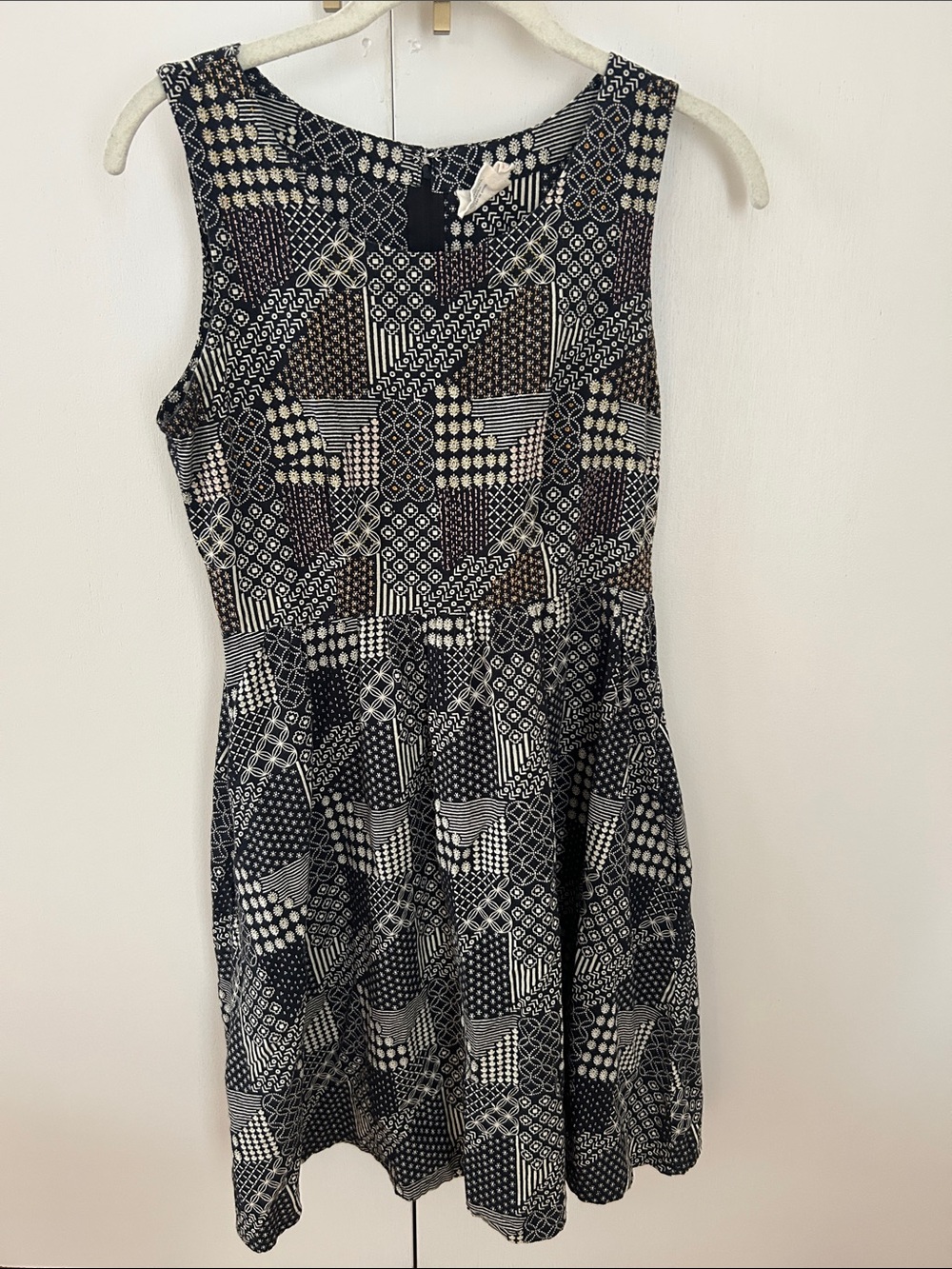 Black & White Geometric Sleeveless Fit-and-Flare Cotton Dress XS pockets